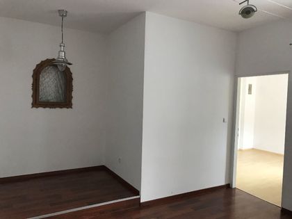 Traumhafte DG-Wohnung auf 200 m² mit Dachterrasse mitten im Zentrum Traumhafte DG-Wohnung auf 200 m² mit Dachterrasse mitten im Zentrum