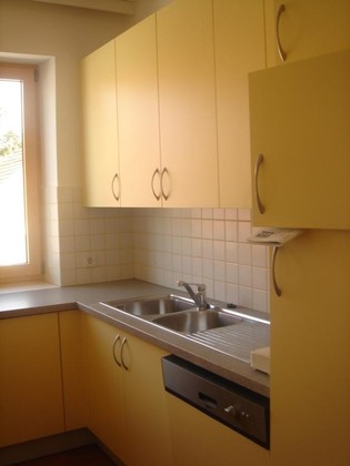 ERSTBEZUG, helle, sonnige, sehr elegante Villenetage in absolut grün Ruhelage mit 4 Zimmern, Terrasse, ERSTBEZUG, helle, sonnige, sehr elegante Villenetage in absolut grün Ruhelage mit 4 Zimmern, Terrasse,