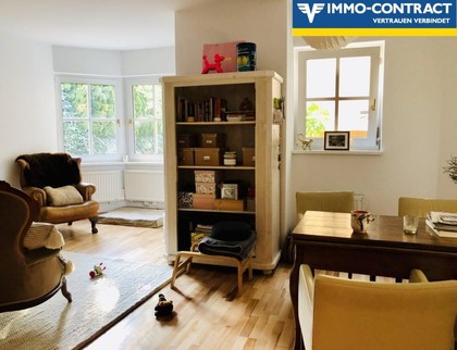 Ab November 2020: Terrasse, Garten und Stellplatz - supernette 2-Zimmer-Wohnung Ab November 2020: Terrasse, Garten und Stellplatz - supernette 2-Zimmer-Wohnung
