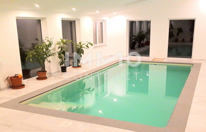 Ihr Traum wird wahr! Großes Haus mit Indoor-Pool, Keller und Garage