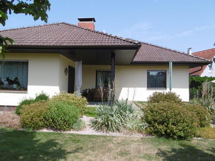 Gepflegter Bungalow mit schönem Garten in ruhiger Wohnlage in Puntigam. Gepflegter Bungalow mit schönem Garten in ruhiger Wohnlage in Puntigam.
