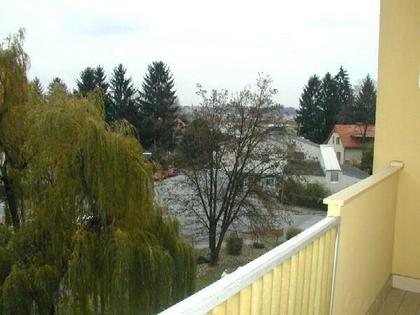 2-Zimmerwohnung mit Balkon und Parkplatz 2-Zimmerwohnung mit Balkon und Parkplatz