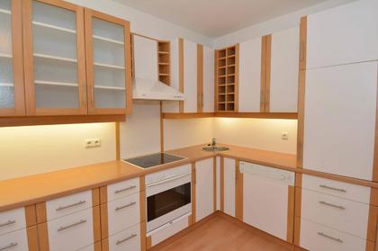 Freundliche 2-Zimmerwohnung mit kleinem Grünanteil und Terrasse in ruhiger Wohnlage Waltendorf Freundliche 2-Zimmerwohnung mit kleinem Grünanteil und Terrasse in ruhiger Wohnlage Waltendorf