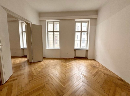 Ruhiges zwei Zimmer Altbaubüro 58m²!