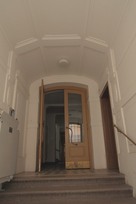 Preiswerte 4-Zimmer-Wohnung in Oberdöbling / Althangrund - U6 Preiswerte 4-Zimmer-Wohnung in Oberdöbling / Althangrund - U6