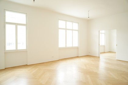 Exklusive Erstbezugs-Altbauwohnung Exklusive Erstbezugs-Altbauwohnung