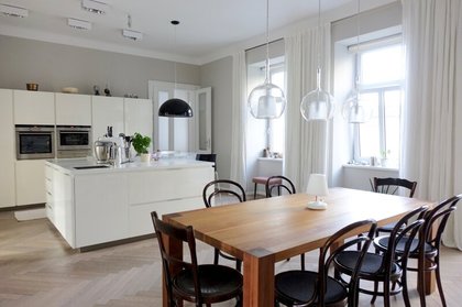 Altbau mit Terrasse und Wellness bei Schlosspark (U4) Altbau mit Terrasse und Wellness bei Schlosspark (U4)