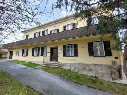Großzügiges Haus mit 130m² Wohbereich und 110m² ehm. Praxisfläche Großzügiges Haus mit 130m² Wohbereich und 110m² ehm. Praxisfläche