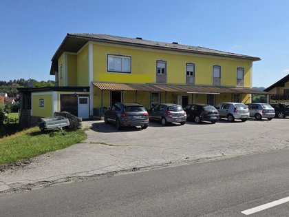 Geräumiges Anwesen samt Nebengebäude mit Potential Geräumiges Anwesen samt Nebengebäude mit Potential