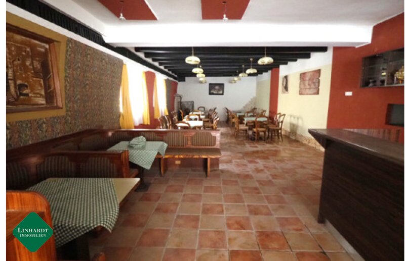 20 Zimmer Haus zum Kauf in Hainburg an der Donau ID2627703