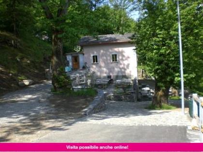 Gastgewerbe in 6535 Roveredo