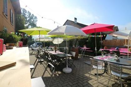 Gastgewerbe in 1680 Romont