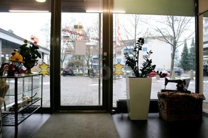 Einzelhandel / Geschäfte in 8953 Dietikon