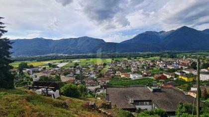 Grundstücke in 6516 Cugnasco