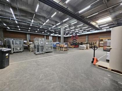 Hallen / Lager / Produktion in 8112 Otelfingen