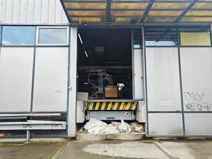 Hallen / Lager / Produktion in 4153 Reinach