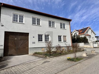 Häuser in 7072 Mörbisch am See