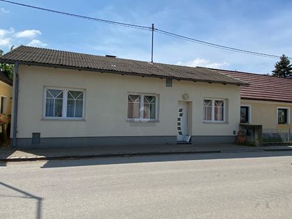 Häuser in 2185 Prinzendorf an der Zaya