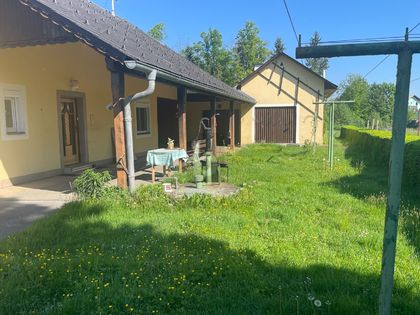 MIT ALTBESTAND IN RUHIGER LAGE MIT ALTBESTAND IN RUHIGER LAGE