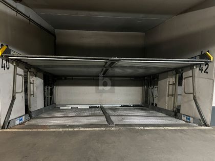 Preisreduktion! FÜNF GARAGENPLÄTZE IN EINEM PAKET Preisreduktion! FÜNF GARAGENPLÄTZE IN EINEM PAKET