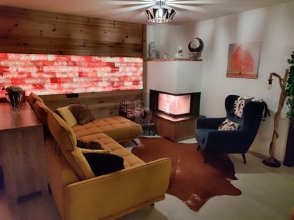 LUXUS AUF ZWEI ETAGEN LUXUS AUF ZWEI ETAGEN