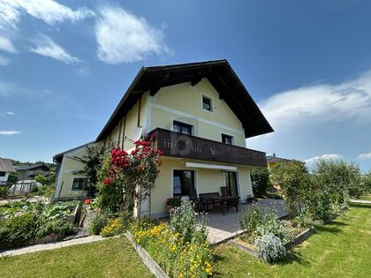 FAMILIENTRAUM MIT WELLNESSOASE FÜR GENERATIONEN
