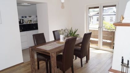 FRISCH SANIERT! ZENTRUMSLAGE MIT BALKON