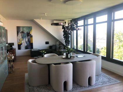 EXKLUSIVES WOHNEN MIT WINTERGARTEN UND DREI ATEMBERAUBENDEN DACHTERRASSEN EXKLUSIVES WOHNEN MIT WINTERGARTEN UND DREI ATEMBERAUBENDEN DACHTERRASSEN