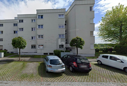 ZENTRALES WOHNEN MIT SONNIGEM BALKON ZENTRALES WOHNEN MIT SONNIGEM BALKON