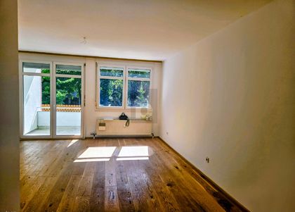 MODERNES ZUHAUSE MIT BALKON & ZUGANG ZUR DACHTERRASSE