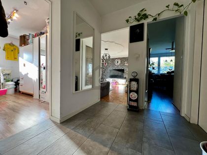 PRAKTISCH MIT BALKON IN BELIEBTER LAGE
