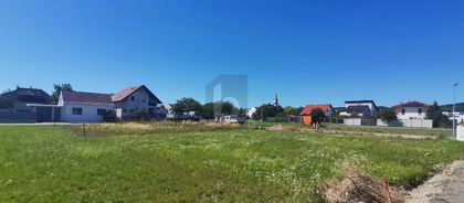 RUHIG GELEGEN - 659 M2 - EINER VON VIER BAUPLÄTZEN RUHIG GELEGEN - 659 M2 - EINER VON VIER BAUPLÄTZEN