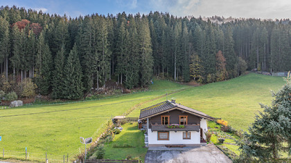 Grundstück mit Altbestand in sonniger Alleinlage Grundstück mit Altbestand in sonniger Alleinlage