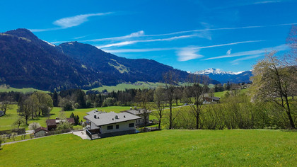 Baugrundstück in ruhiger, sonniger Aussichtslage Baugrundstück in ruhiger, sonniger Aussichtslage