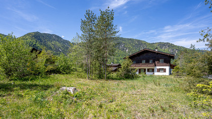 Einfamilienhaus mit zusätzlichem Baugrundstück in sonniger Ruhelage Einfamilienhaus mit zusätzlichem Baugrundstück in sonniger Ruhelage
