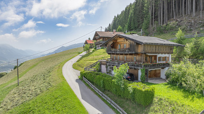 Charmantes Tirolerhaus in traumhafter Aussichtslage Charmantes Tirolerhaus in traumhafter Aussichtslage