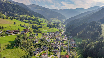 Baugrundstück in Hanglage mit tollem Ausblick Baugrundstück in Hanglage mit tollem Ausblick
