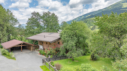 Tirolerhaus mit über 3.800 m² Grund in idyllischer Ruhelage Tirolerhaus mit über 3.800 m² Grund in idyllischer Ruhelage