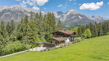 Luxusvilla mit Kaiserblick in sonniger Alleinlage Luxusvilla mit Kaiserblick in sonniger Alleinlage