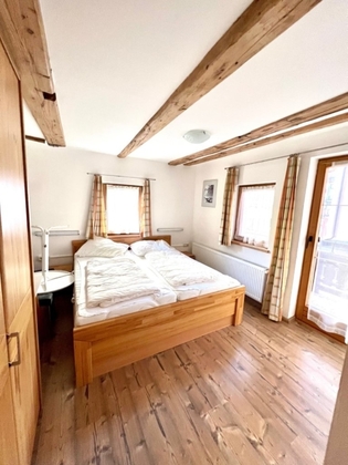 PENSION in SAALBACH ZU VERKAUFEN!
Direkter Lifteinstieg - beste Zentrumslage!