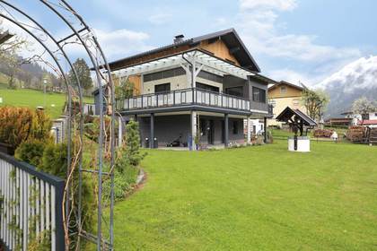 Neuwertiges Wohnhaus in sonniger Lage in Rangersdorf
