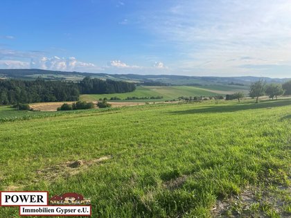 Wunderschöner Baugrund mit unverbaubarem Fernblick in sonniger Lage !