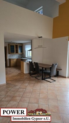 Sie suchen Ruhe und Entspannung, dieses Wohnhaus bietet beides. Sie suchen Ruhe und Entspannung, dieses Wohnhaus bietet beides.