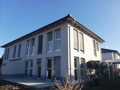 Häuser in 8072 Fernitz