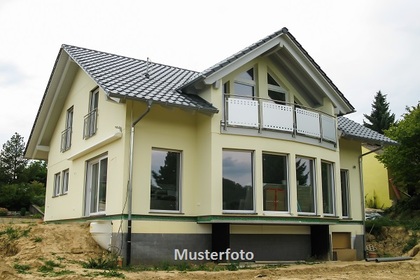 Häuser in 95126 Schwarzenbach a d Saale