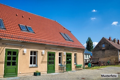 Land- / Forstwirtschaft in 83128 Halfing