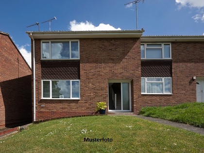 Häuser in 98587 Steinbach-Hallenberg