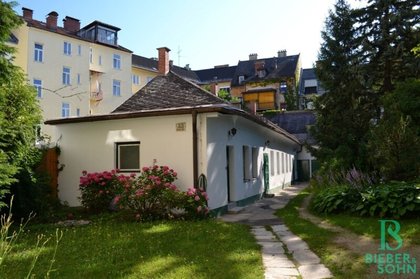 Interessantes Hofgebäude im Grünen - Mitten in der Stadt - Blick ins Grüne! Vielseitig nutzbar Interessantes Hofgebäude im Grünen - Mitten in der Stadt - Blick ins Grüne! Vielseitig nutzbar