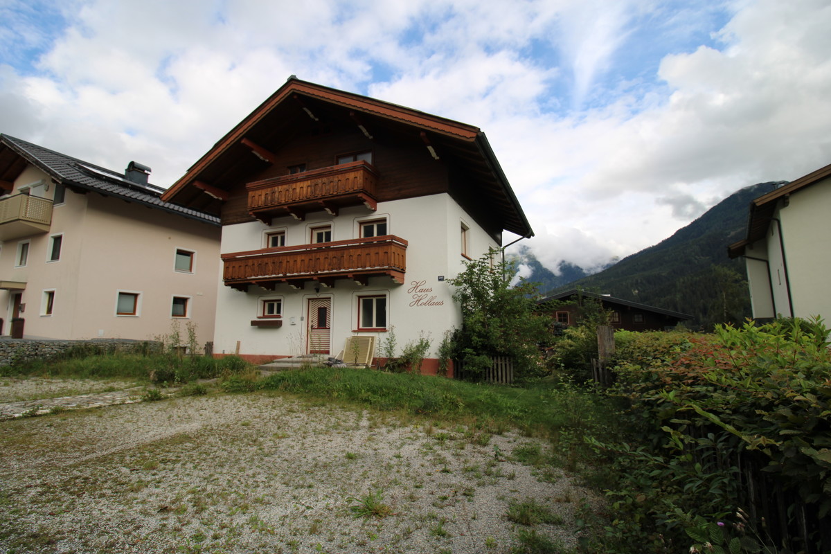 8 Zimmer Mehrfamilienhaus 198.21qm zum Kauf in Neukirchen