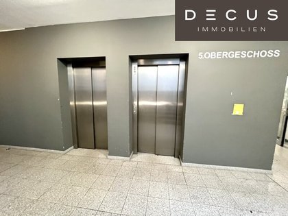 + + + OFFICE 11 + + + HOCHWERTIGE BÜROS + + + VERKEHRSGÜNSTIGE LAGE + + +